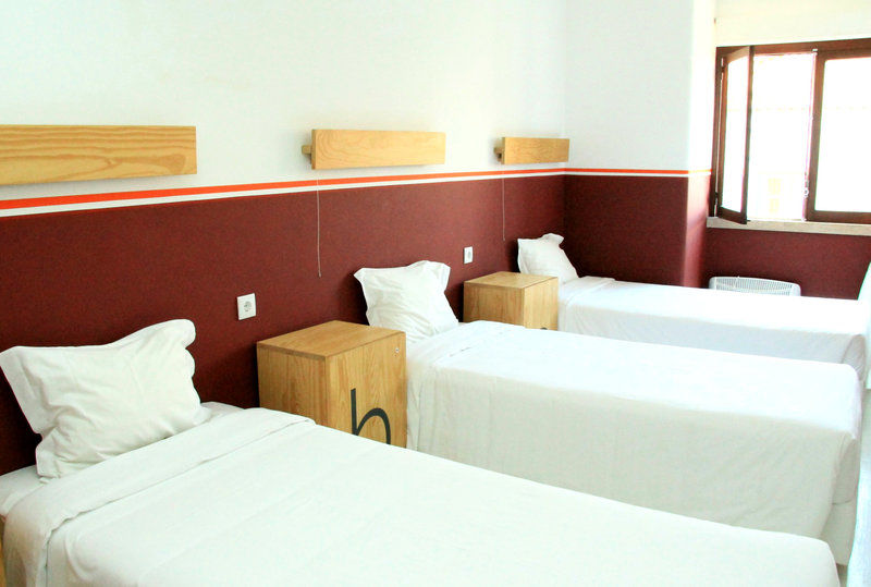 Hostel 4U ลิสบอน ภายนอก รูปภาพ