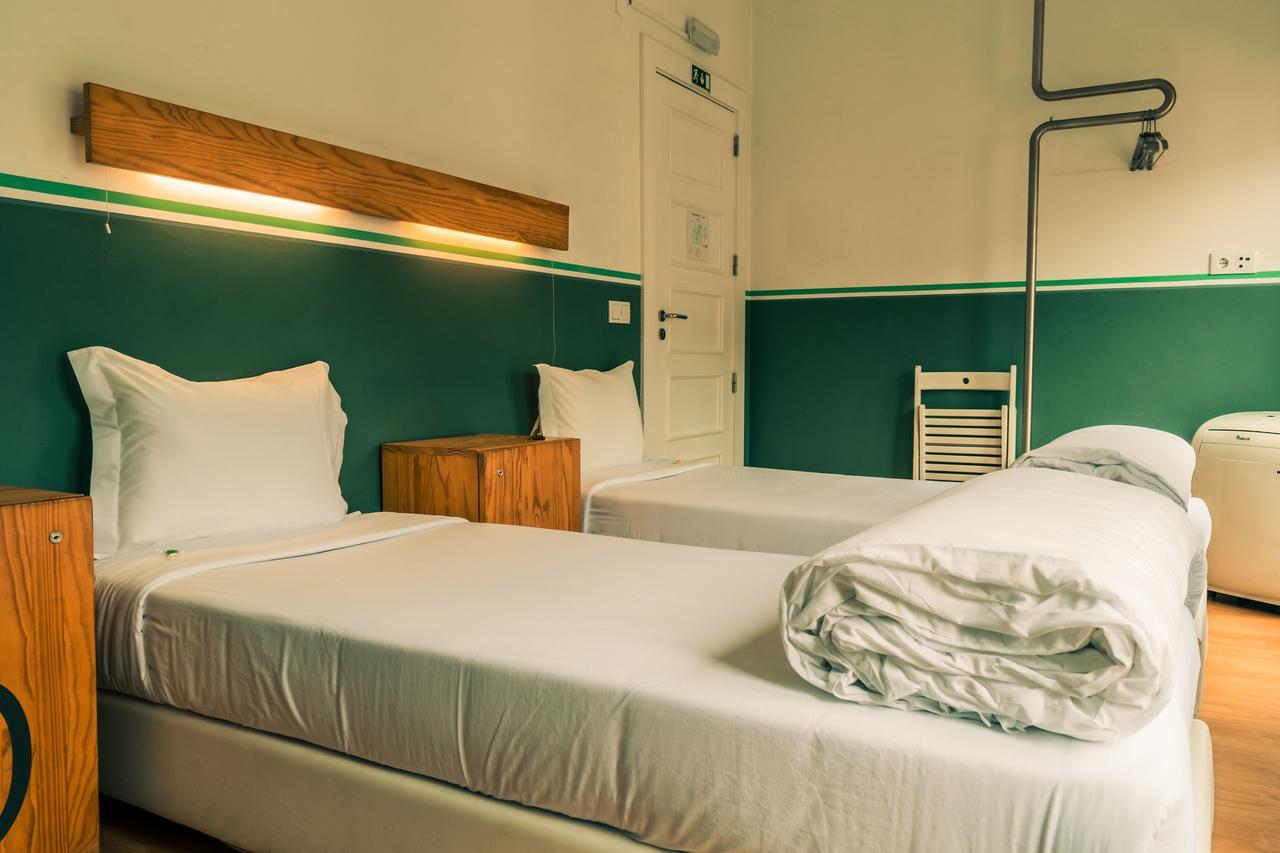 Hostel 4U ลิสบอน ภายนอก รูปภาพ