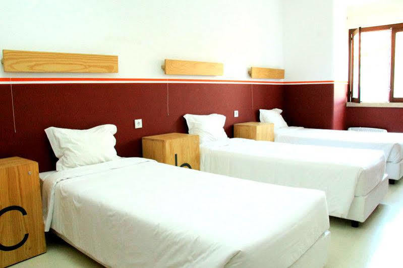 Hostel 4U ลิสบอน ภายนอก รูปภาพ